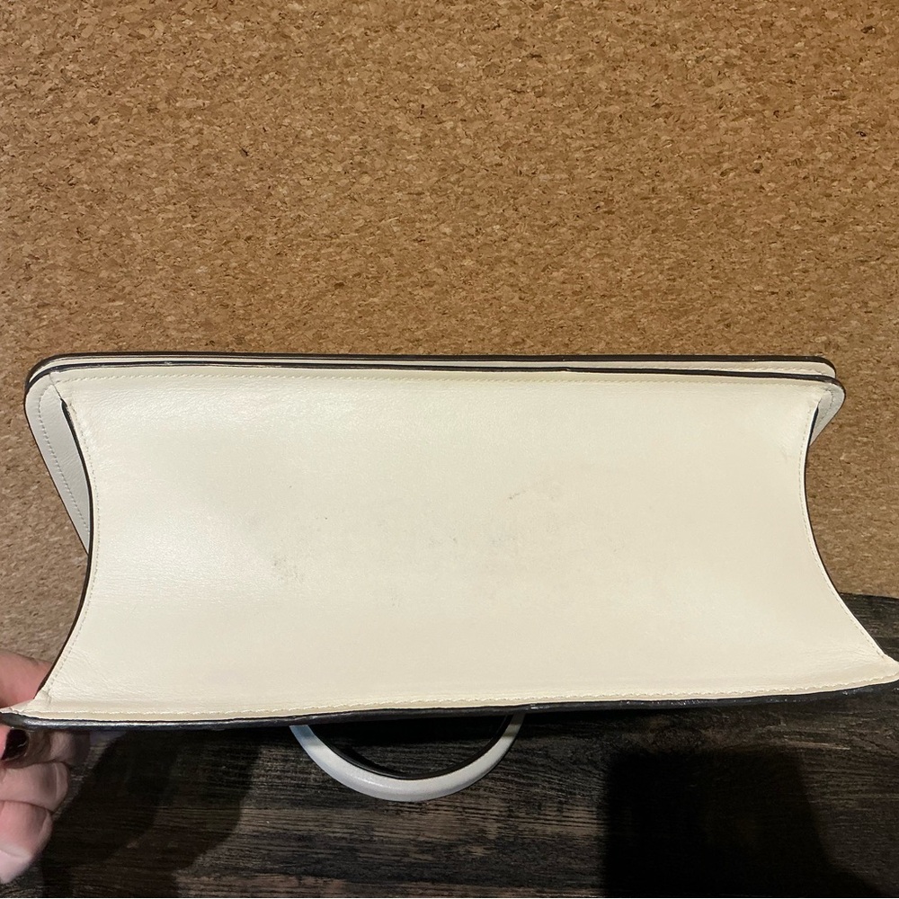 Coach Parker 32 Cream and Tan Croc-Embossed Satchel - Ginny & Georgia Bag - Picture 9 of 10